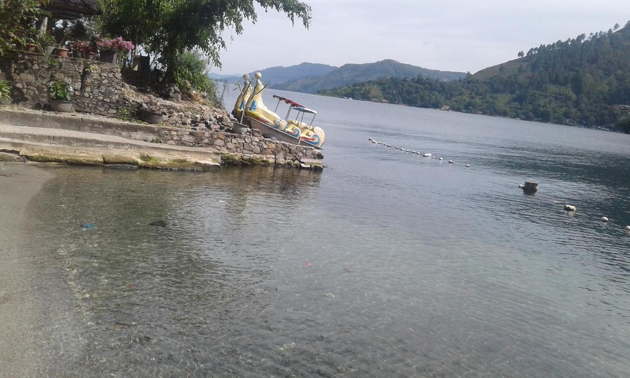Pandu Lakeside Hotel Parapat Eksteriør bilde