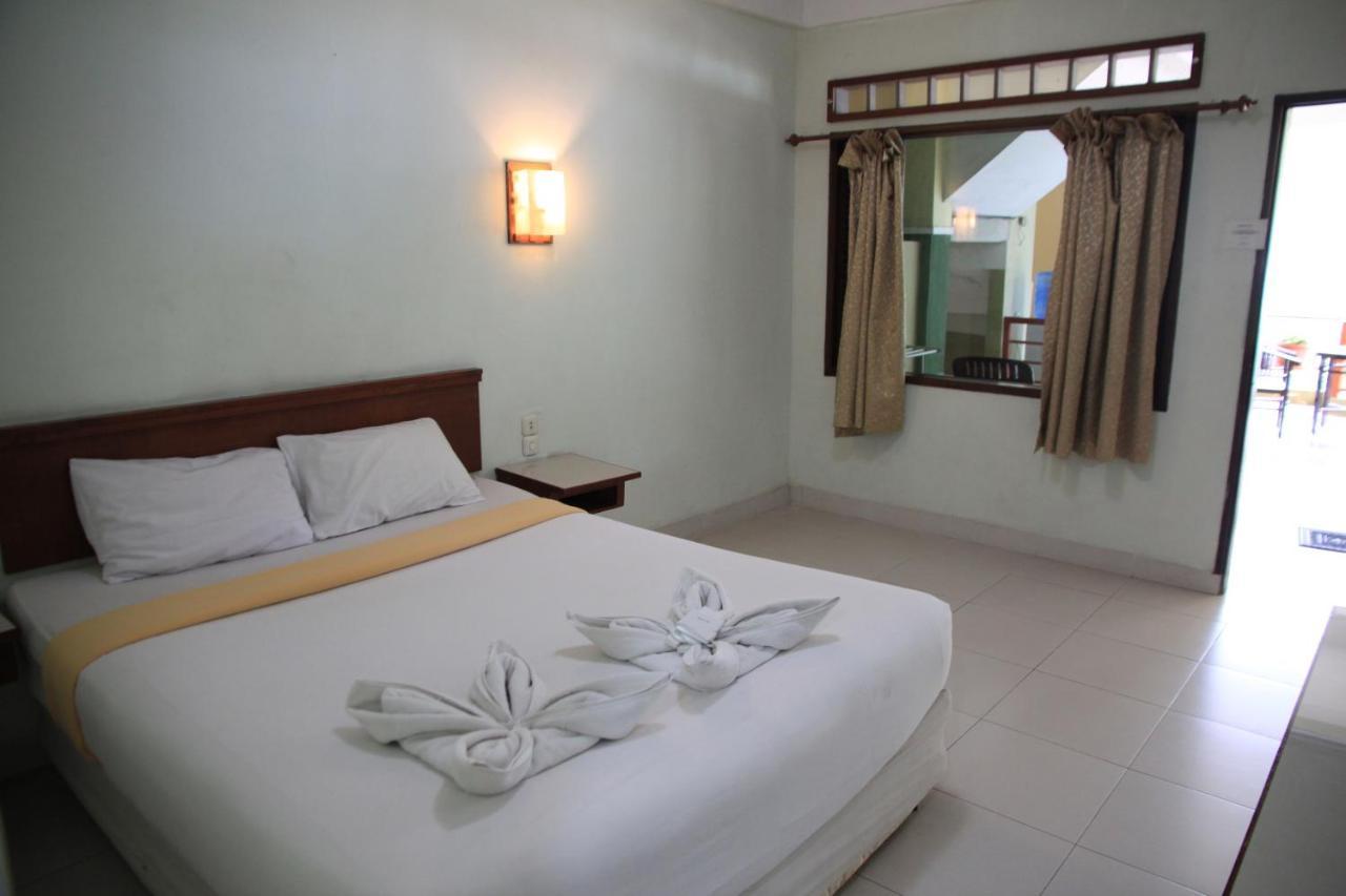 Pandu Lakeside Hotel Parapat Eksteriør bilde