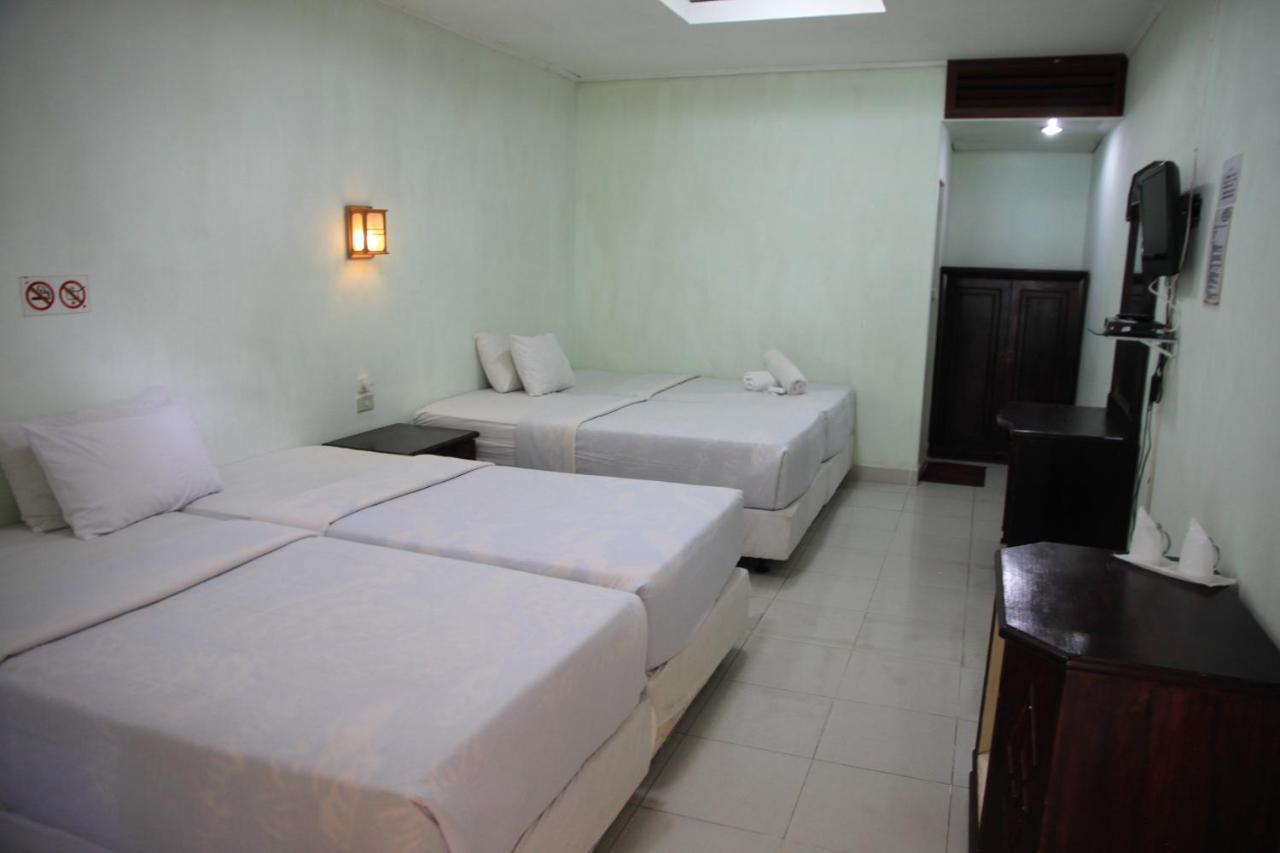 Pandu Lakeside Hotel Parapat Eksteriør bilde
