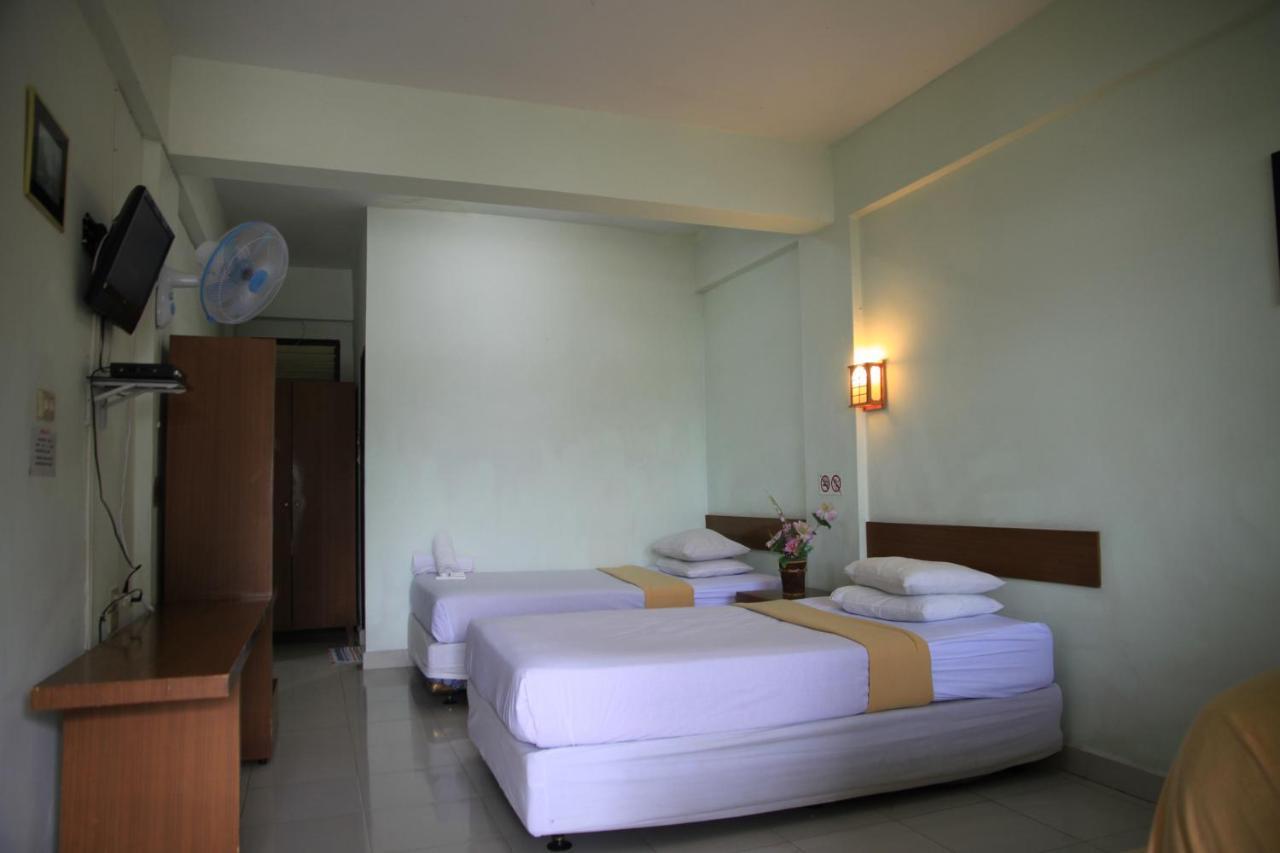 Pandu Lakeside Hotel Parapat Eksteriør bilde