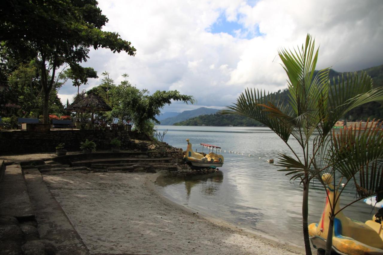Pandu Lakeside Hotel Parapat Eksteriør bilde