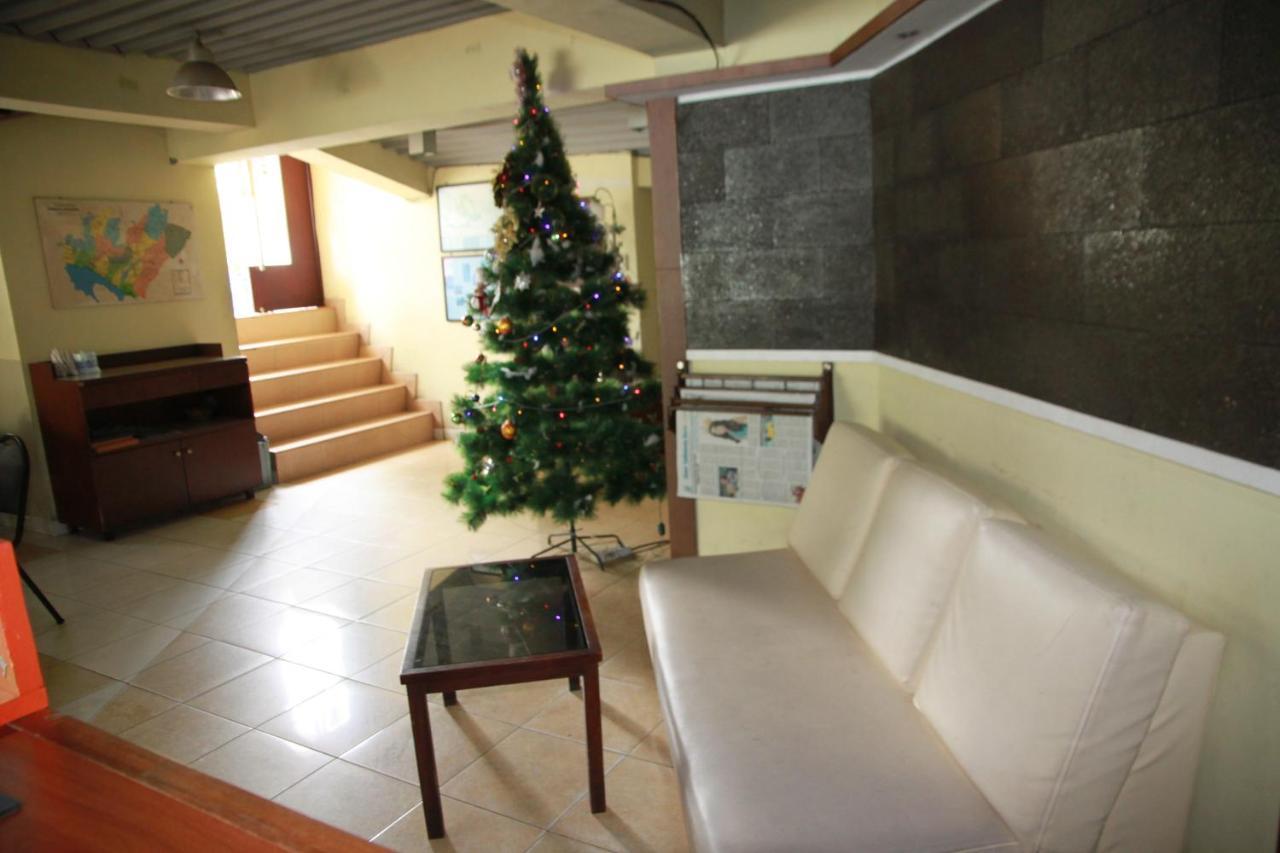 Pandu Lakeside Hotel Parapat Eksteriør bilde